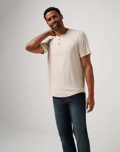 Travis Mathew Cloud Henley Tee