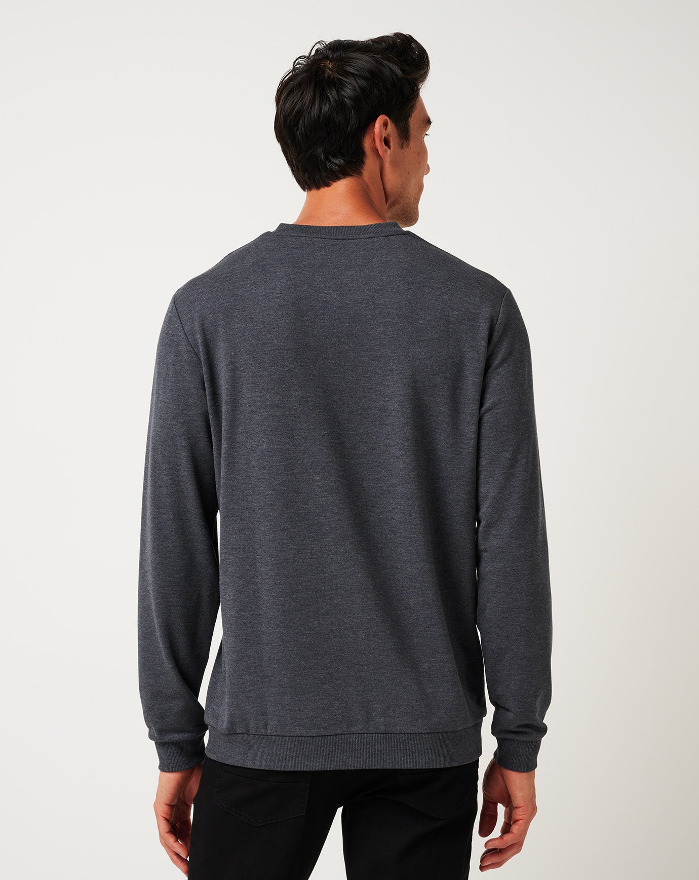 Travis Mathew Amenities V-Neck Crew