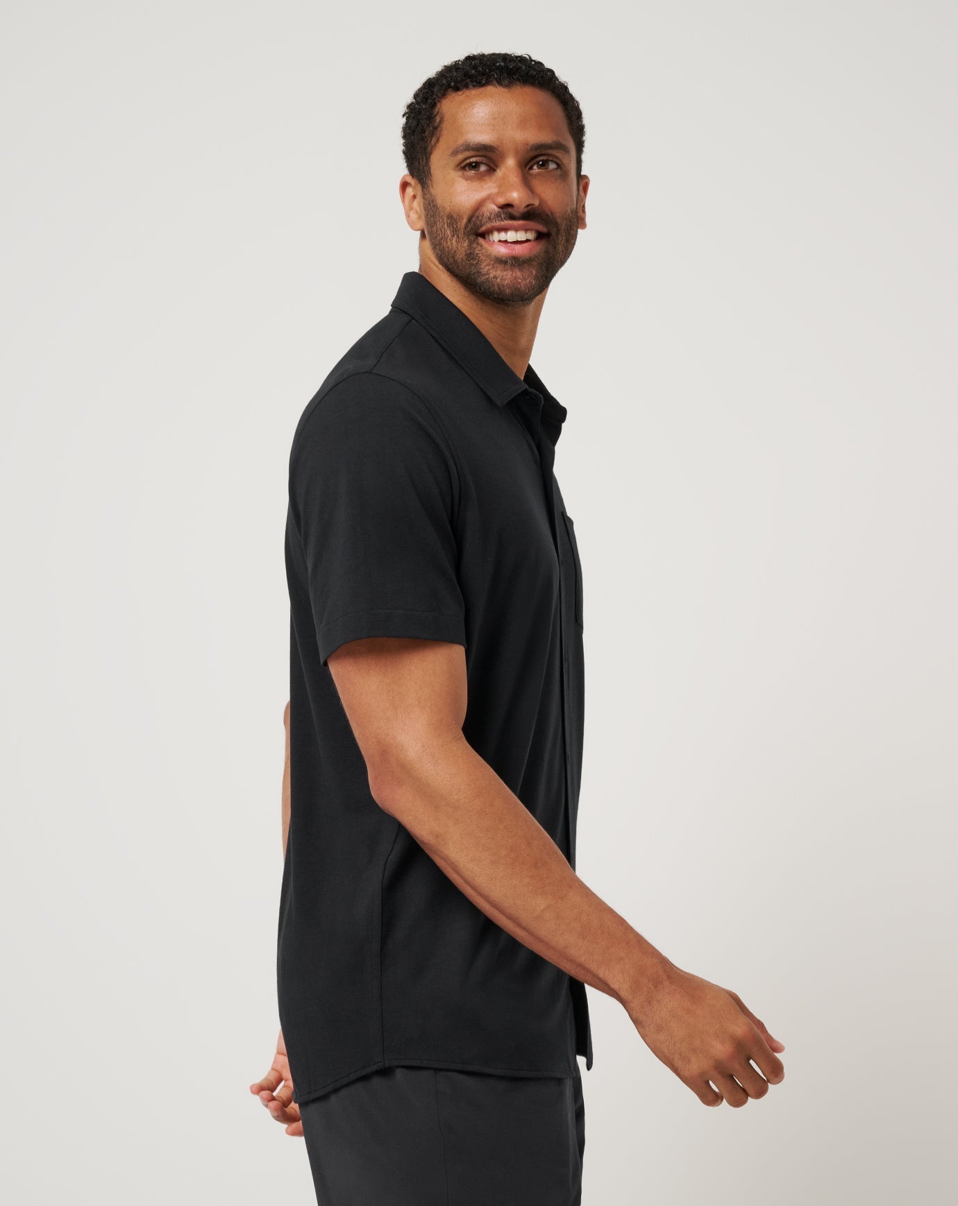 Travis Mathew Poolside Pitcher Button-Up