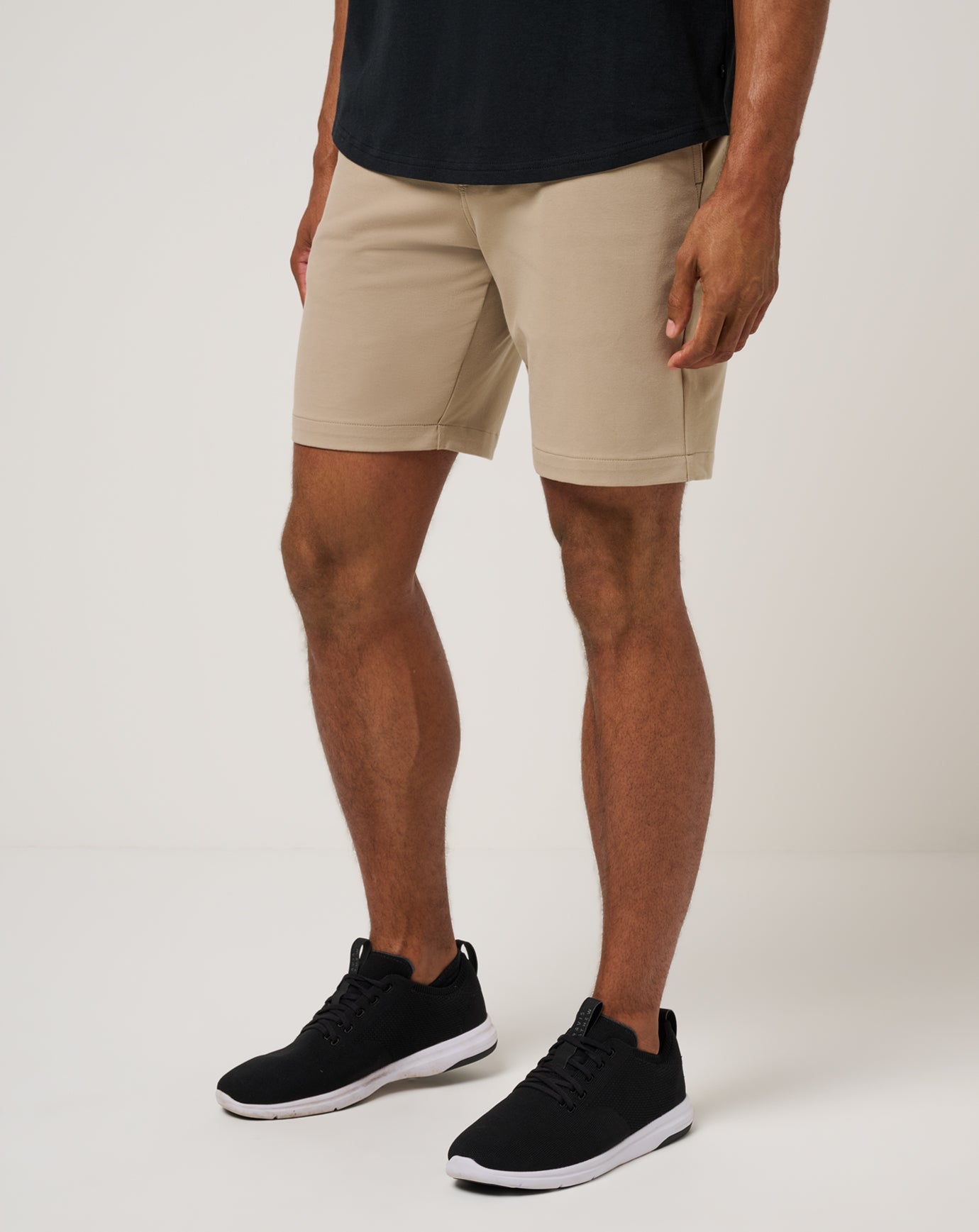 Travis Mathew Stretchknit Short 8In