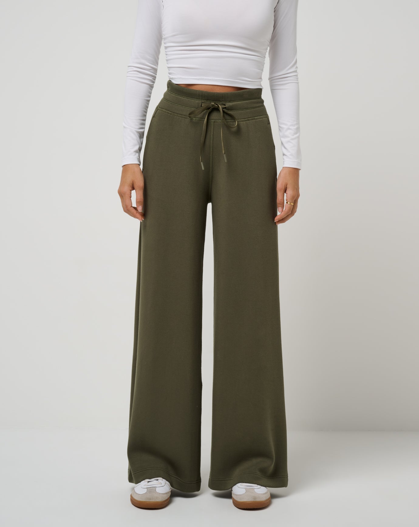 Travis Mathew Skyloft Soft Wide Leg Pant
