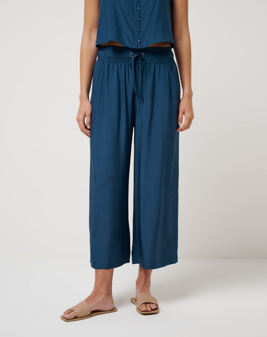 Travis Mathew Savanna Cropped Wide Leg Pant