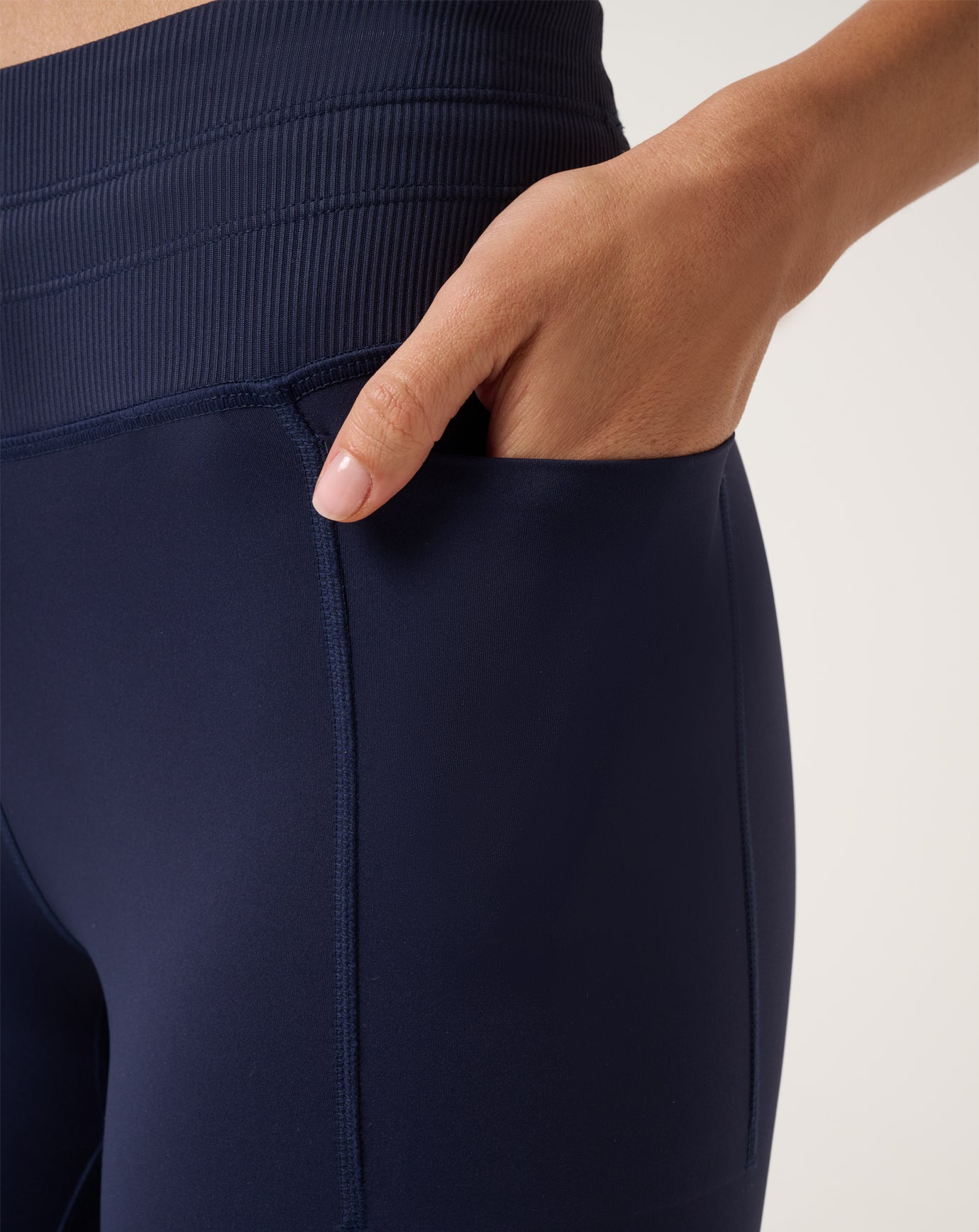 Travis Mathew Moveknit Tie Bonded Legging