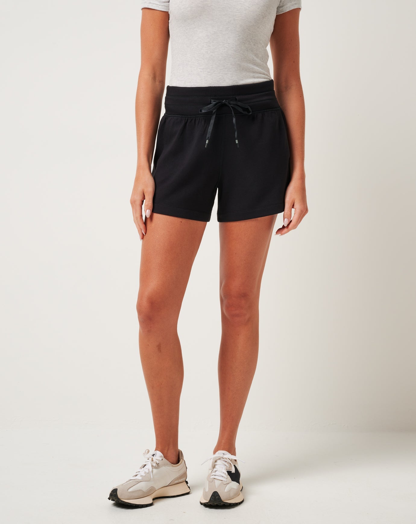 Travis Mathew Skyloft Soft Tie Short