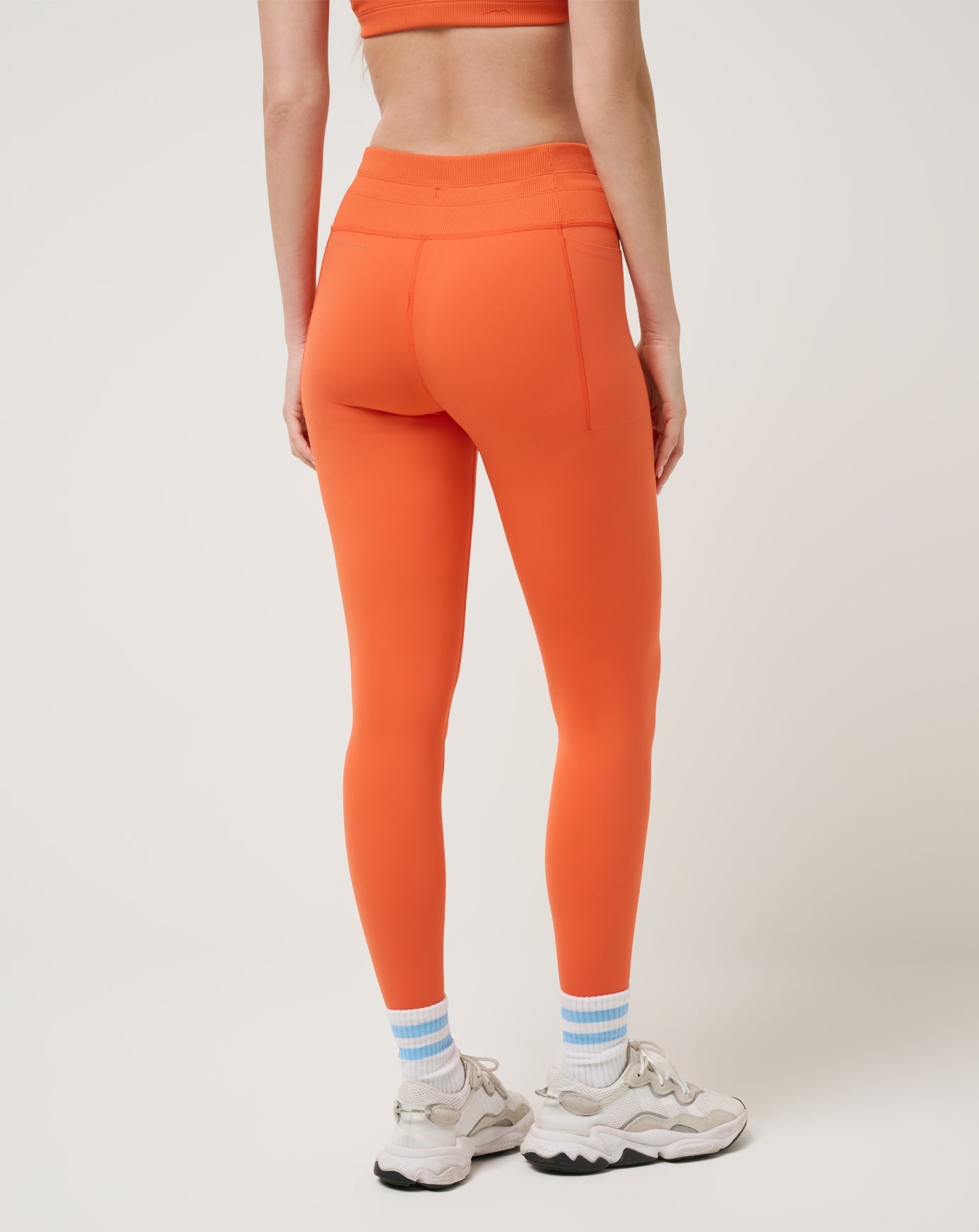 Travis Mathew Ablaze Tie Legging